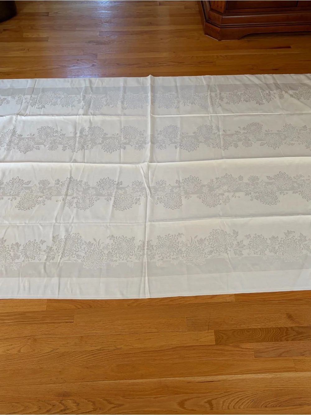 Elegant Rectangle White Damask Tablecloth, approx. 60